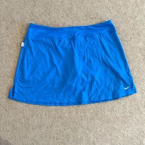 Women’s Nike Tennis Skirt - Sz L blue
